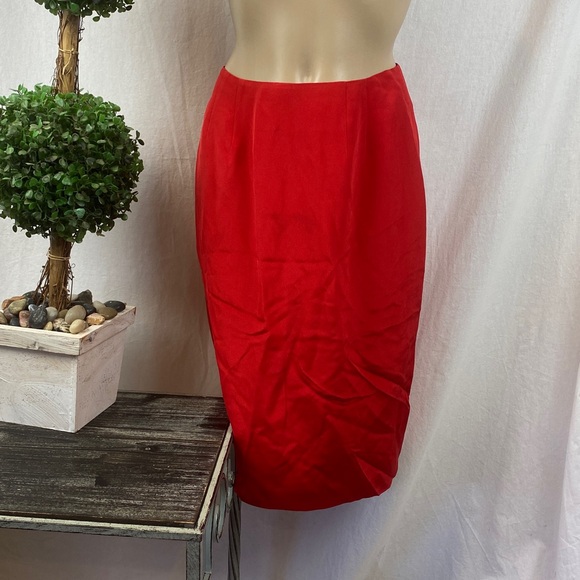 Linda Allard Ellen Tracy 100% Silk Knee Length Skirt 4 - Picture 1 of 3